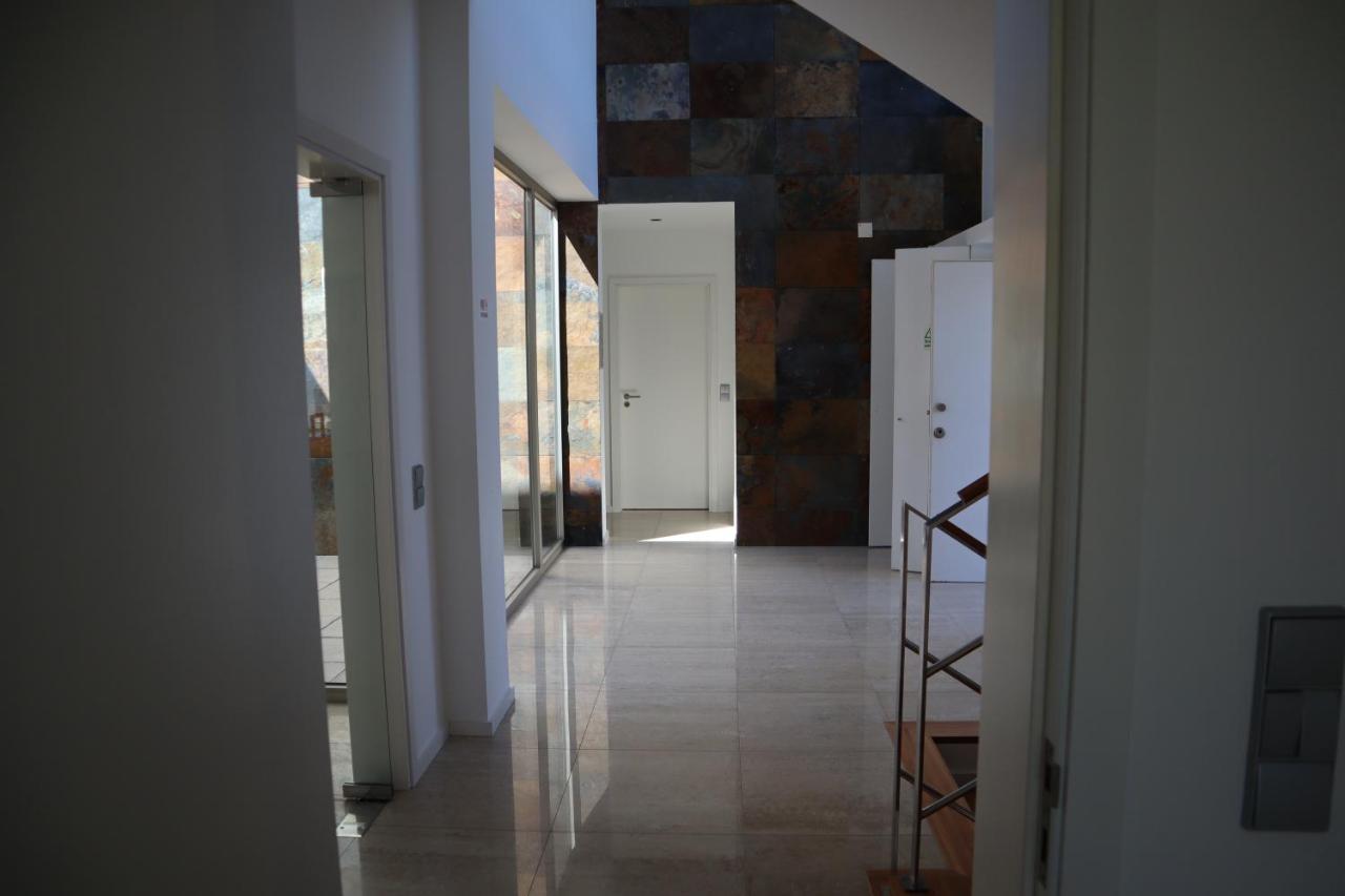 Villa Dos Salgados, 5Bdr, Beach Front, Near Salgados Golf Club Guia  Bagian luar foto
