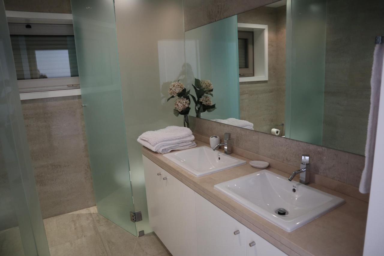 Villa Dos Salgados, 5Bdr, Beach Front, Near Salgados Golf Club Guia  Bagian luar foto